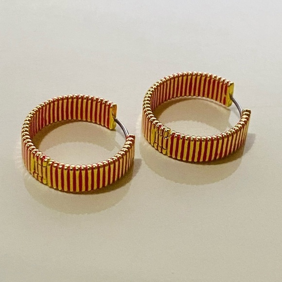 Gorjana New 18k Gold Plated Brass Catalina Enamel Hoops Pink - Picture 4 of 5